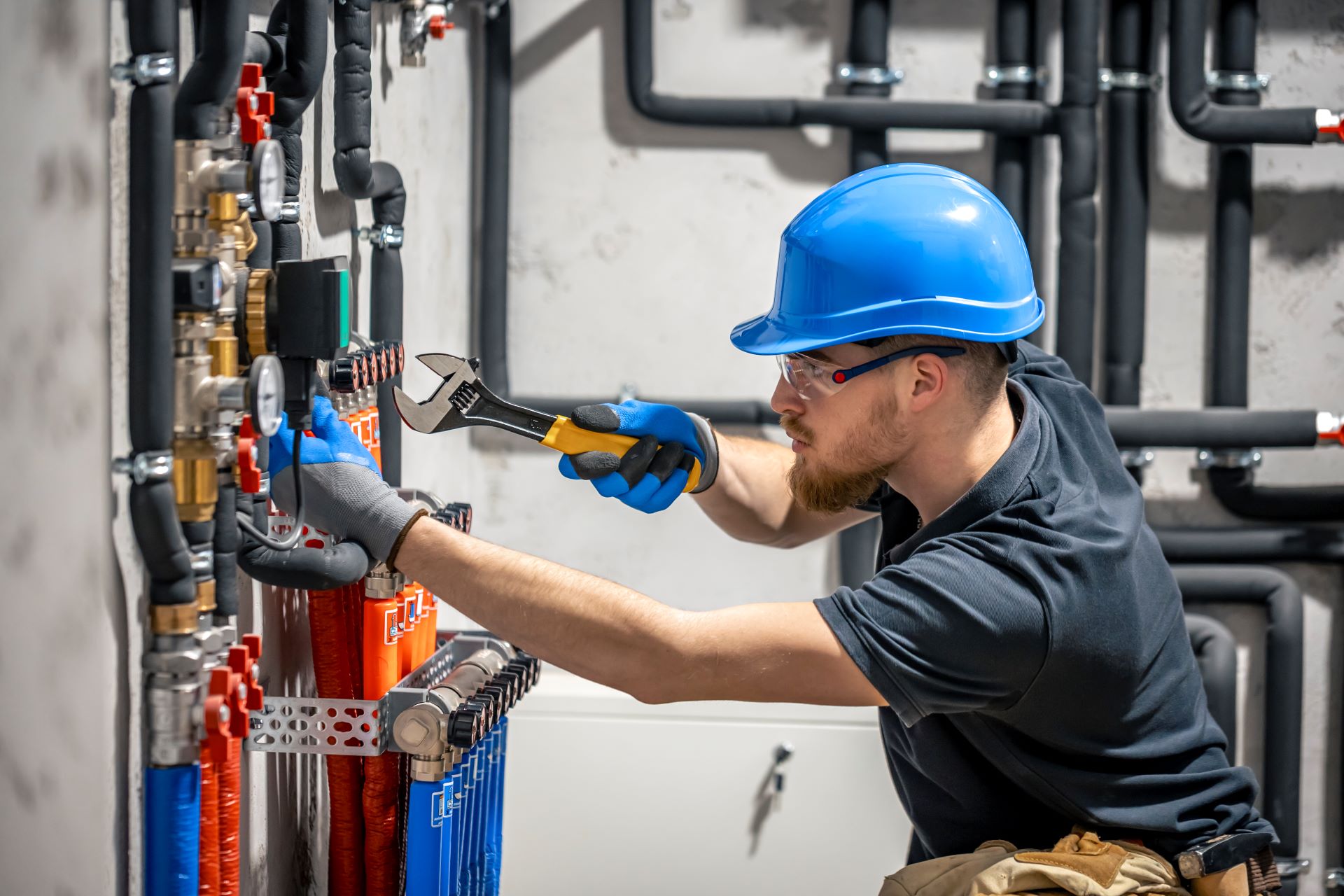 5 Hidden Signs Your Building Has Concealed Water Leaks